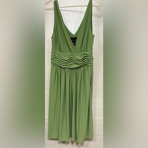 GREEN SCARLETT DRESS SIZE 8